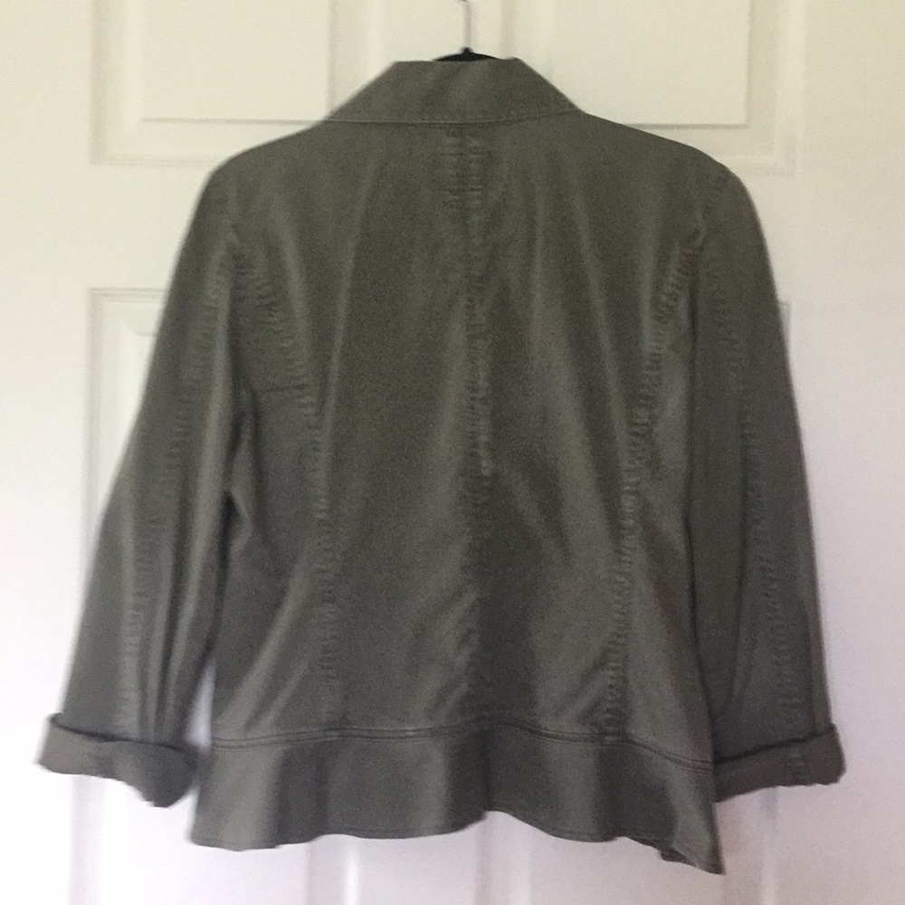 Short style jacket - Picture 4 of 4